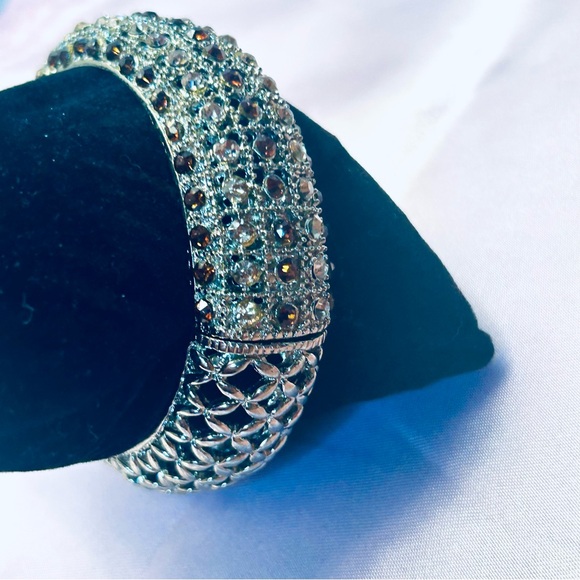 Sparkling Rhinestone Bracelet - Picture 3 of 6